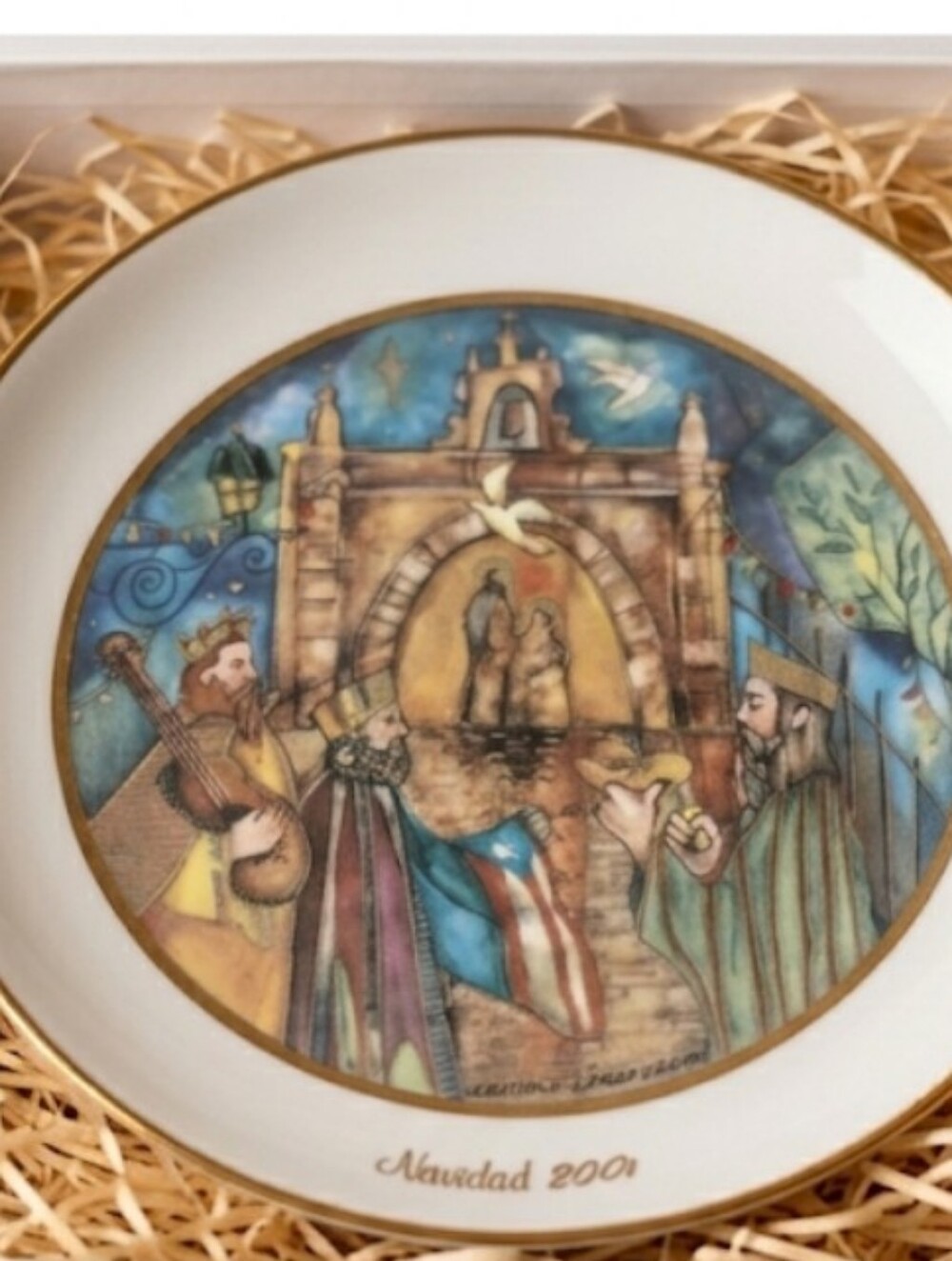 Christmas Decorative Collector Plate in White and Gold - Festive Nativity Scene
